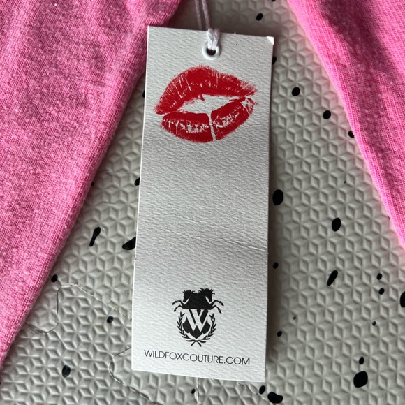 WILDFOX. Baggy Beach Jumper. Bubblegum Pink. “Beach Bum” Size: Small - Picture 5 of 7